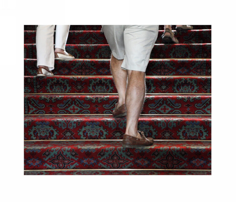 Arturo Valiaugos fotografijų paroda: detalėse skleidžiasi Velso dvarų legendos ir realybė