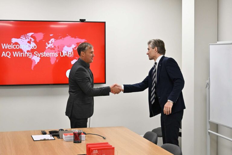 K. Budrys susitiko su Panevėžio verslu: URM siekis – padėti verslui plėsti eksporto galimybes pasaulyje