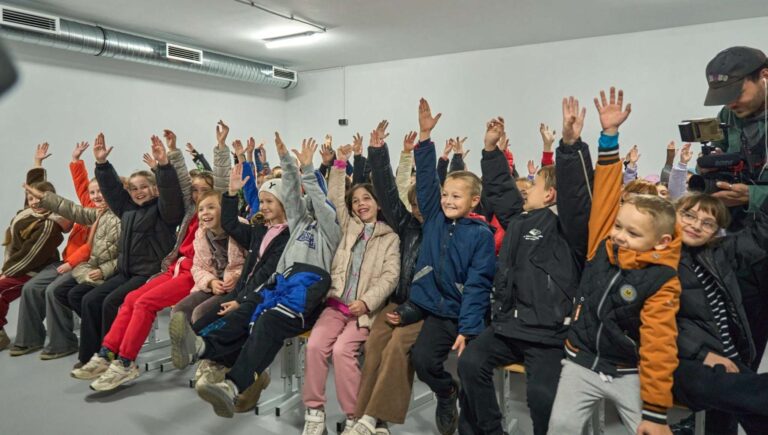 Lietuvos parama leidžia Ukrainos vaikams tęsti mokymąsi dar trijose mokyklose