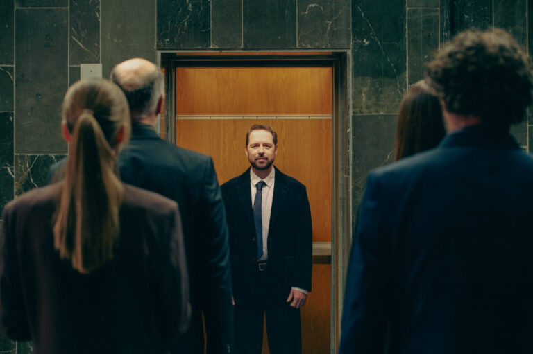 STT kviečia rinktis skaidrias galimybes: startuoja socialinė kampanija „NErezervuota ryšiams“