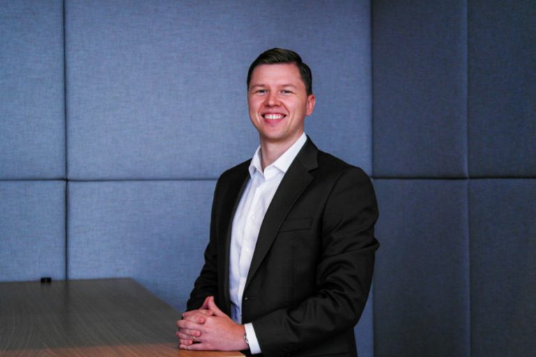 Nuolaidos ar apgaulė? Perspėja apie Juodojo penktadienio spąstus