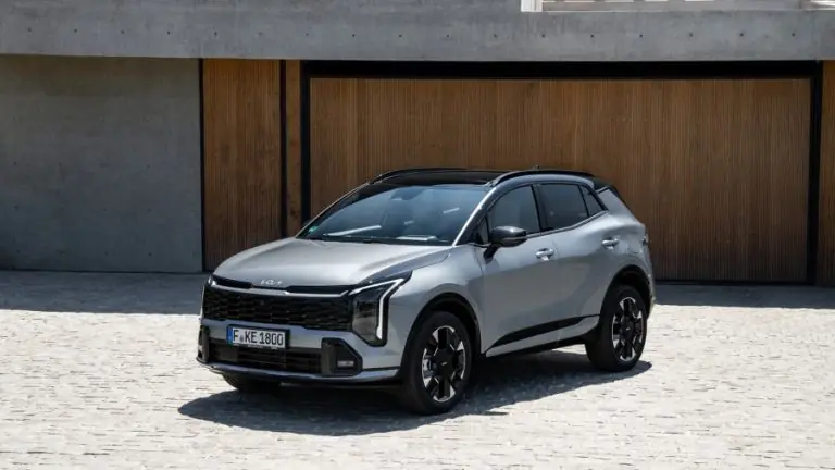 Nedideli išvaizdos pokyčiai – tik ledkalnio viršūnė: atskleidė, kaip gamintojai keičia automobilius - Paninfo.lt