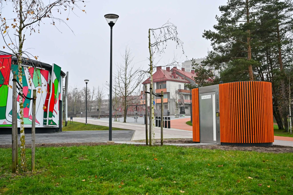 Šalia Senvagės viešasis tualetas