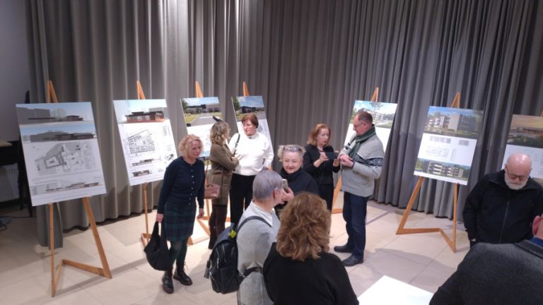 Panevėžio dailės galerijoje pristatomi rajono architektūriniai pokyčiai: nuo dvarų gaivinimo iki modernių erdvių jaunimui - Paninfo.lt