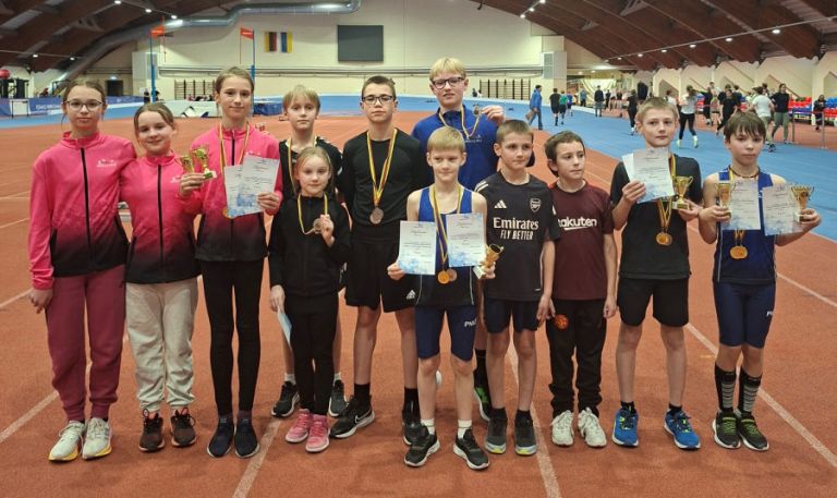 Panevėžio sporto centro auklėtiniai namuose žėrė medalius: triumfas vaikų lengvosios atletikos čempionate - Paninfo.lt