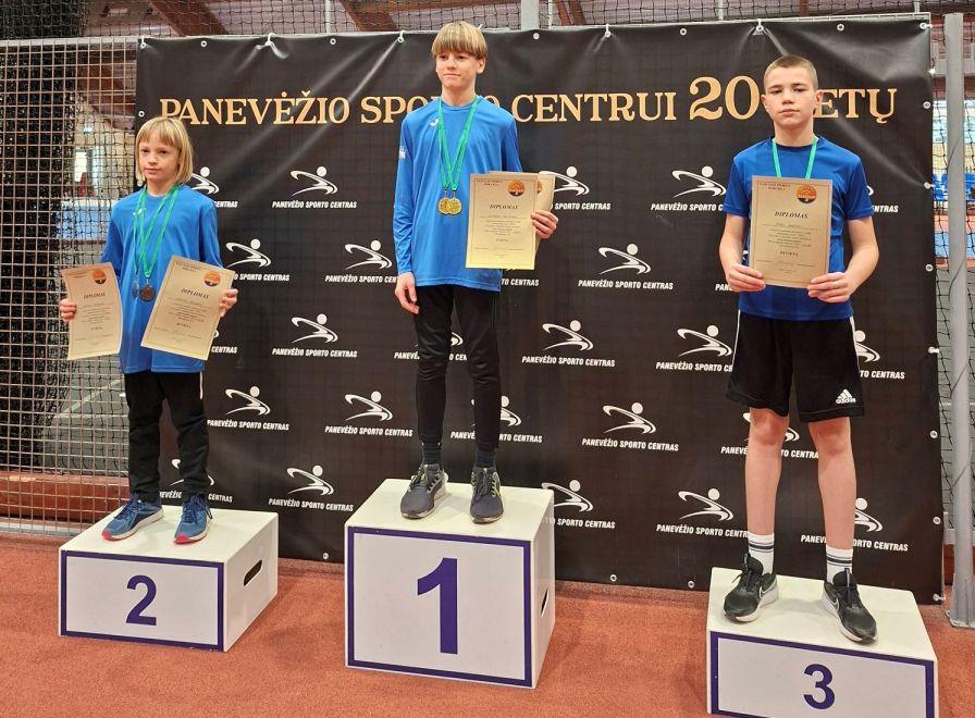 Rekordų lietus Panevėžyje: jaunieji lengvaatlečiai „Aukštaitijos taurėje“ skynė pergales - Paninfo.lt