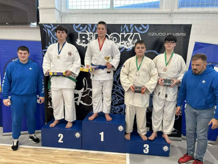 Marijampolėje vykusiame dziudo turnyre – keturi Panevėžio sportininkų medaliai - Paninfo.lt