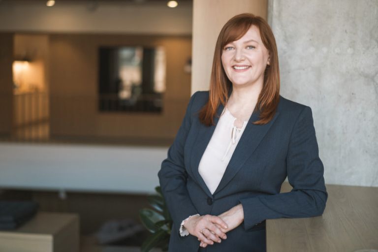 Skandalingi pasisakymai kainavo darbą, bet teismas nusprendė kitaip: darbdaviams siunčiamas signalas 4 Jurgita Karvelė