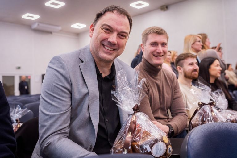 Dešimtmetį trunkanti medalių tradicija: Panevėžio rajone pagerbti „Lietkabelio“ krepšininkai - Paninfo.lt