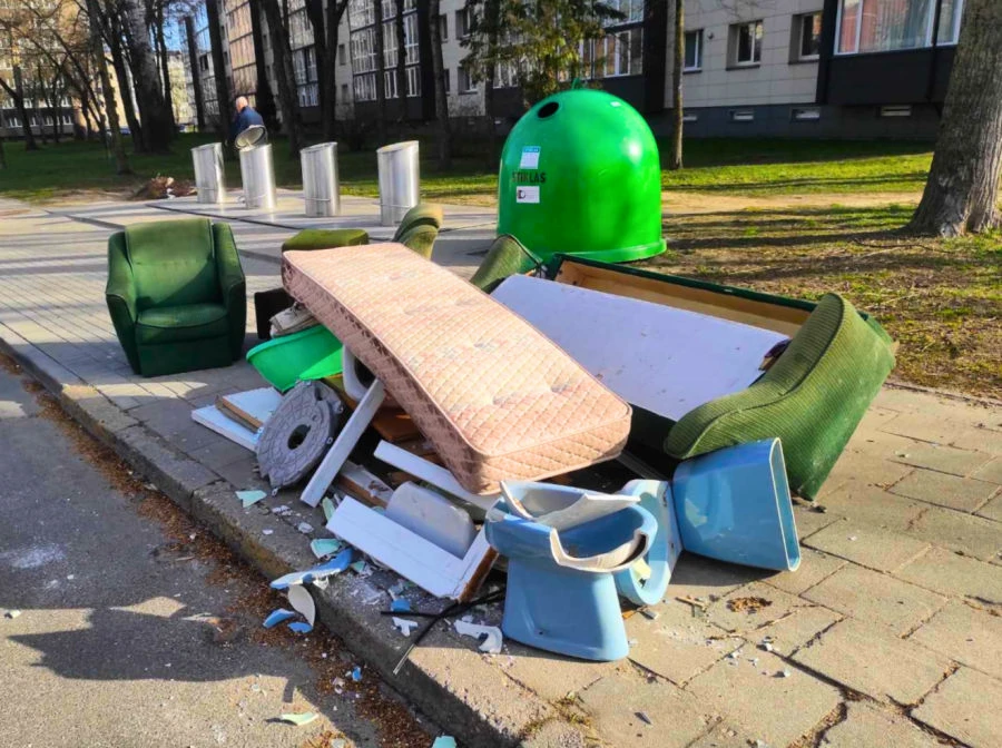 Bus surenkamos didelių gabaritų atliekos