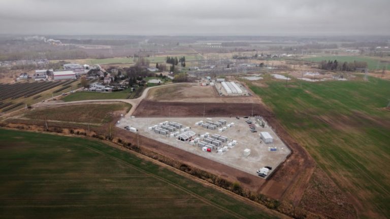 Didžiausias šalyje energijos kaupiklių parkas – Panevėžio rajone