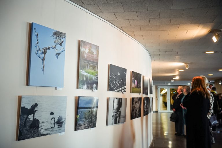 Panevėžio miesto savivaldybėje atidaryta paroda „Metų fotografija ‘25“