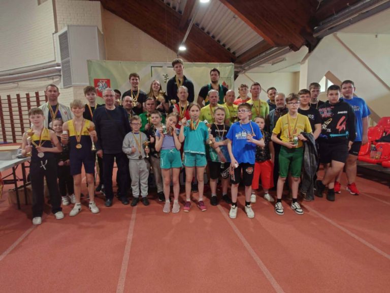 Panevėžio sporto centro sunkiaatlečiai iškovojo medalius