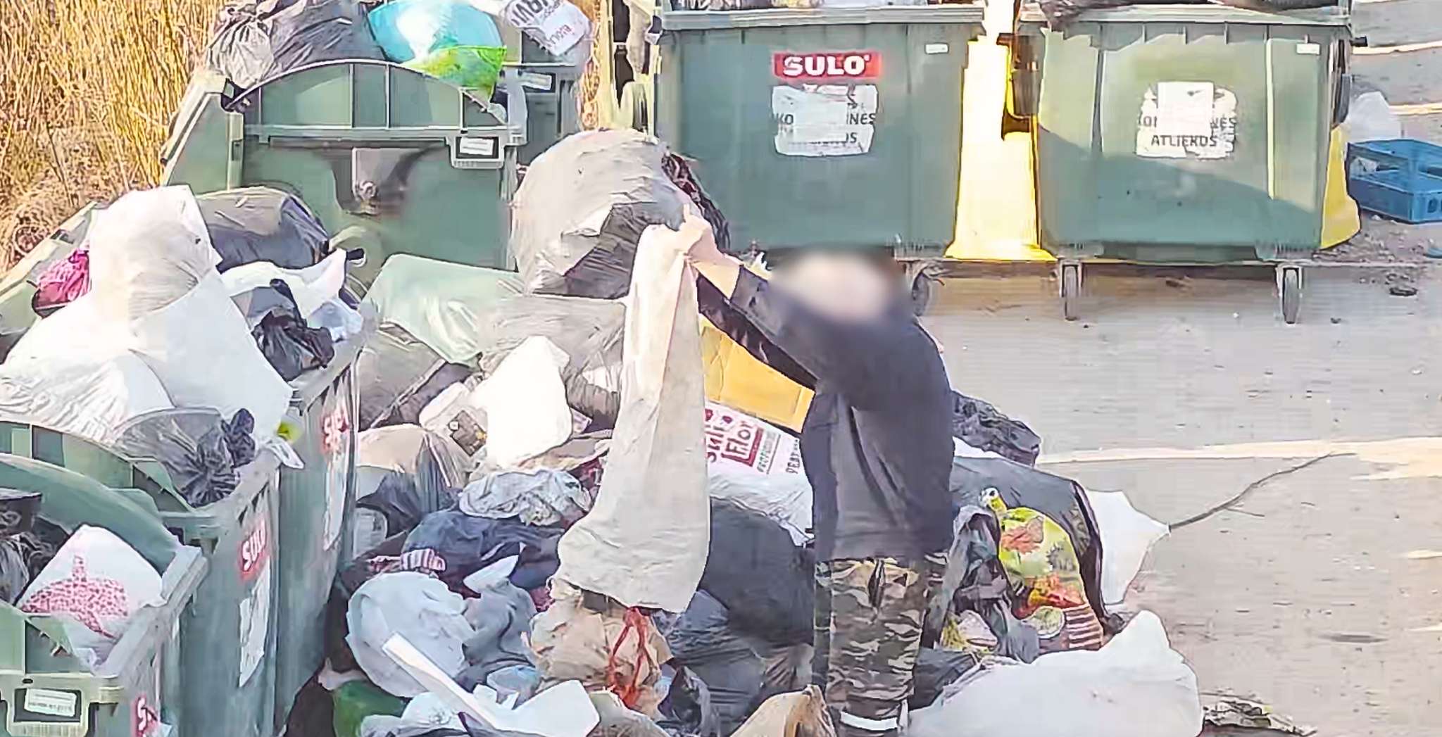 Panevėžio rajone pradedama konteinerių kontrolė: pažeidėjus fiksuoja vaizdo kameros Panevėžio rajone pradedama konteinerių kontrolė: pažeidėjus fiksuoja vaizdo kameros