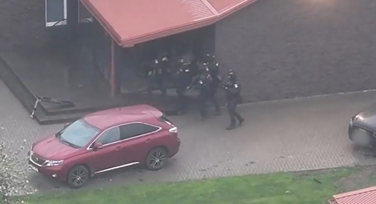 Sutriuškintos dvi nusikalstamos grupuotės, organizavusios kontrabandą oro balionais