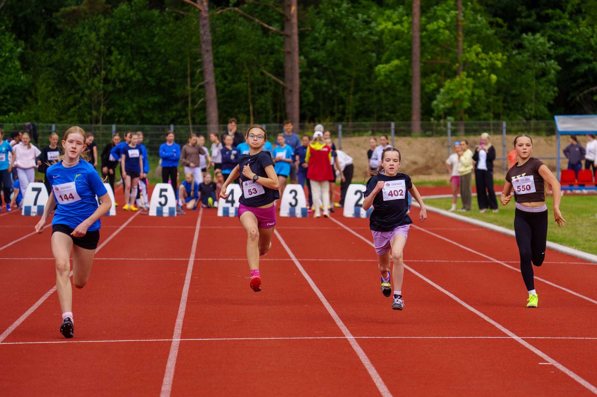 Panevėžio sporto centro lengvaatlečiai sėkmingai pasirodė vaikų varžybose