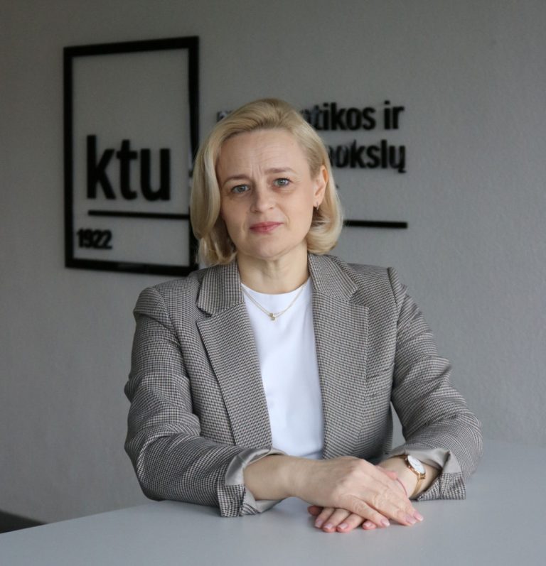 KTU mokslininkė: kodėl studentams verta įsitraukti į mokslinius tyrimus? KTU mokslininkė: kodėl studentams verta įsitraukti į mokslinius tyrimus?