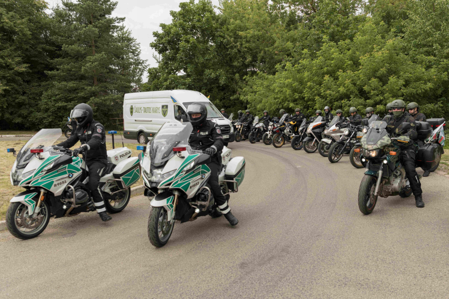 Motošauliai leisis į žygį per Lietuvą: šiemet primins, kodėl valstybės turtas – kiekvieno mūsų atsakomybė Motošauliai leisis į žygį per Lietuvą: šiemet primins, kodėl valstybės turtas – kiekvieno mūsų atsakomybė