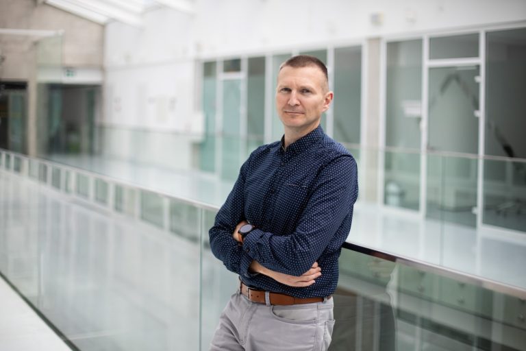 Naujas KTU mokslininkų tyrimas: ar DI gali įspėti apie gliukozės pokyčius iš anksto? Naujas KTU mokslininkų tyrimas: ar DI gali įspėti apie gliukozės pokyčius iš anksto?