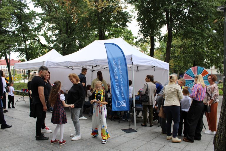 Rugsėjo 1-osios „Dūzgės“ – atradimų, veiklų ir bendrystės diena Laisvės aikštėje